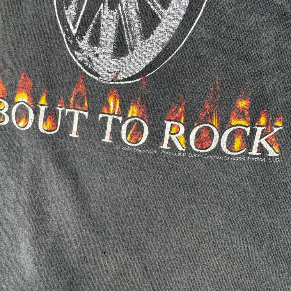 VTG AC/DC For Those About To Rock Band Shirt‎ Mens M Black Faded - Picture 3 of 8